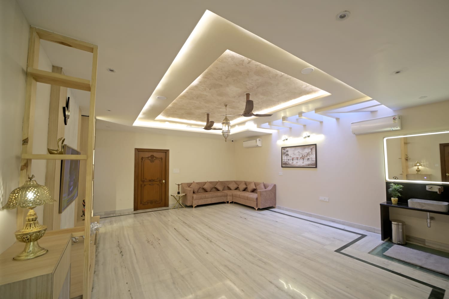 Luxury Rooms for a Short Stay in Jawahar Nagar, Jaipur--Jaipur